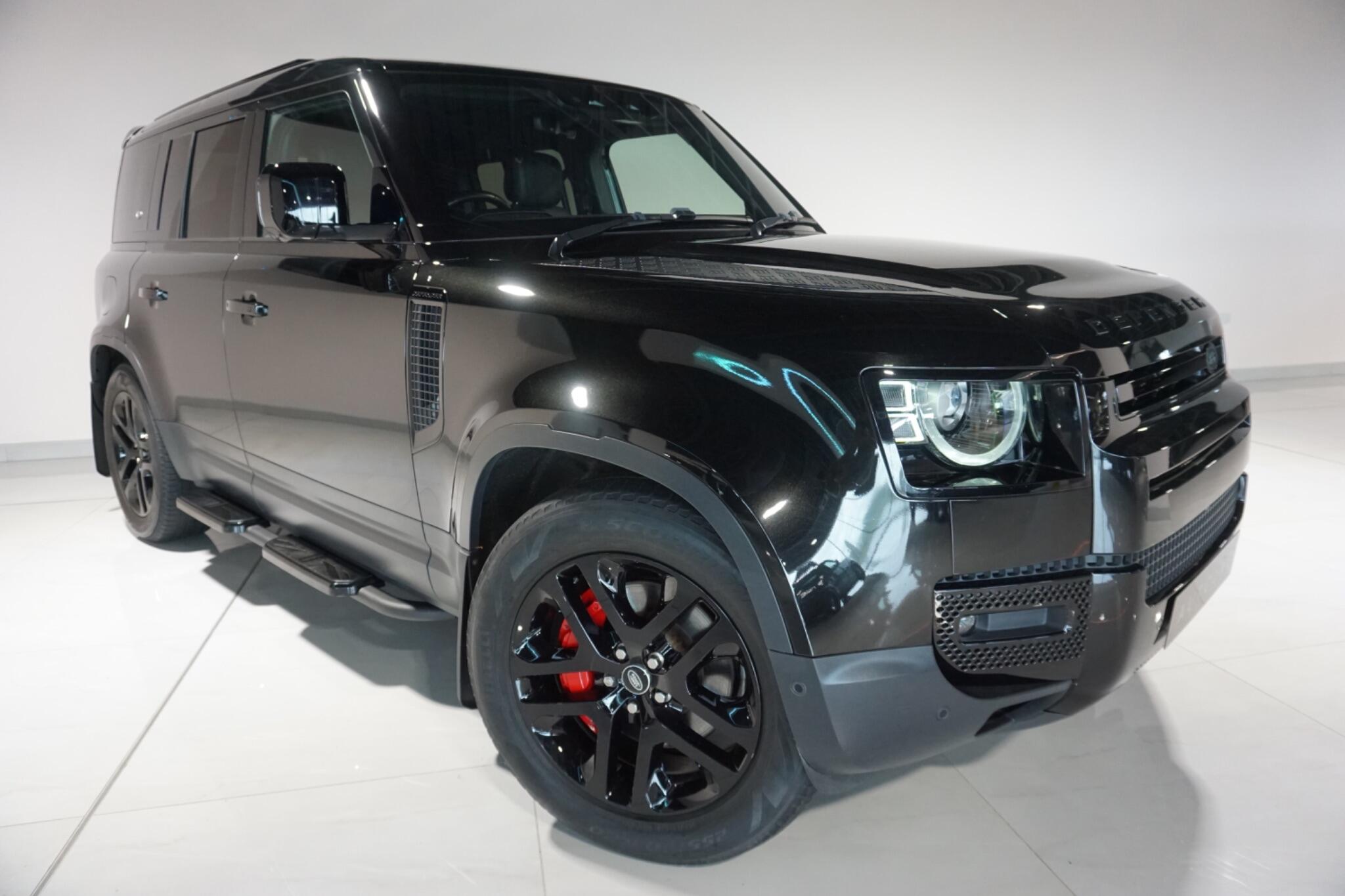 Land Rover Defender 110 3.0 D300 MHEV HSE SUV 5dr Diesel Auto 4WD Euro 6 (s/s) (300 ps)